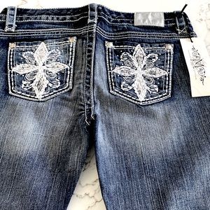 Maurices Jeans Cropped NWT